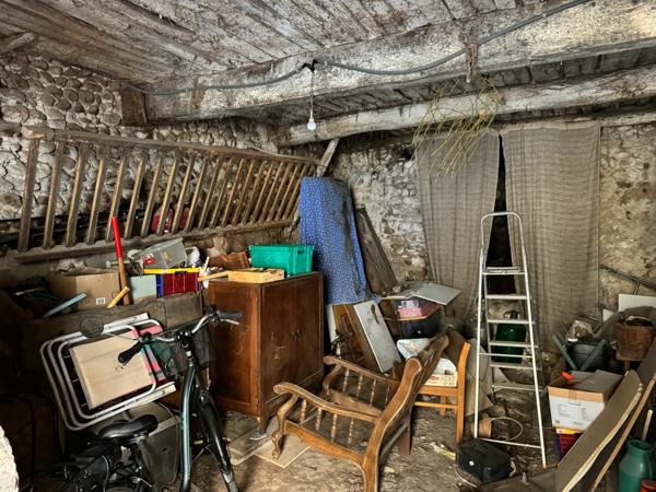 Maison à vendre    3 pièces • 63 m2 Roumoules