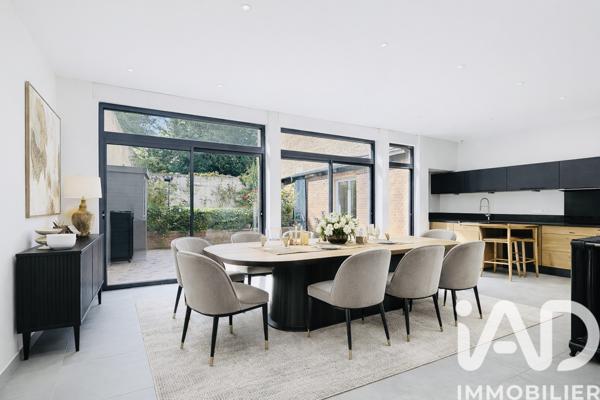 Maison à vendre 8 pièces 242 m² Douai