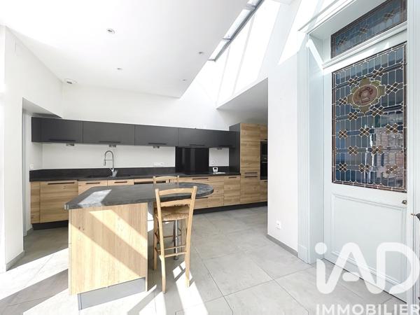 Maison à vendre 8 pièces 242 m² Douai