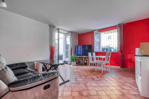 Christophe Michaudelle Capifrance, EXCLUSIVITÉ, vous propose au cœur de MEAUX, au pied de la cathédrale, appartement avec beaucoup de charme 4 pièces 78 m² avec sa terrasse, sa place de stationnement