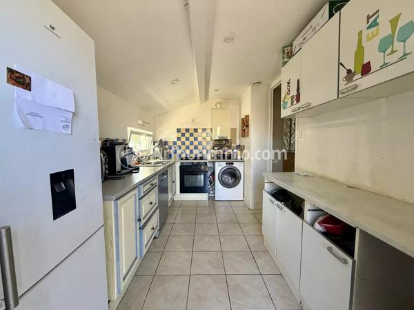 Vente                                                      Maison
                        
                     4 pièces                      69 m2                     à Neuvic
