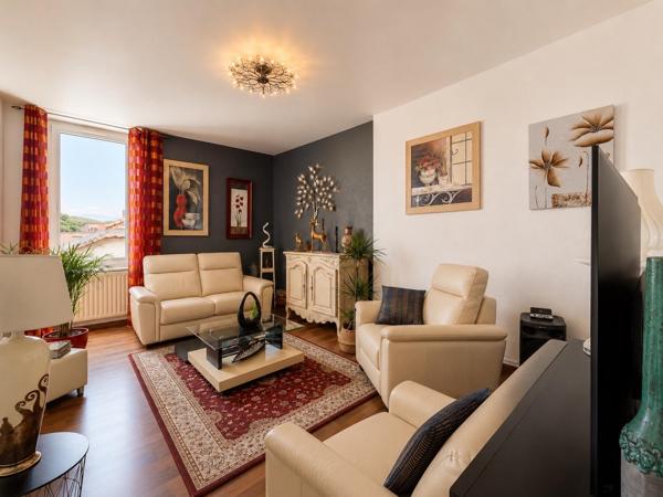 Duplex T4 de caractère en plein cœur de Romans-sur-Isère