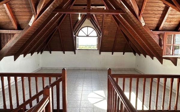 Maison à vendre    5 pièces •  Capesterre-Belle-Eau