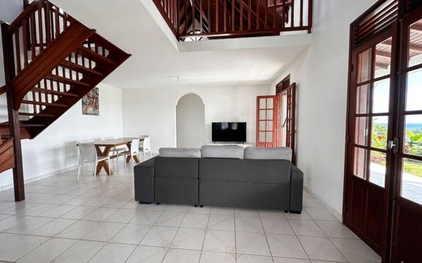 Maison à vendre    5 pièces •  Capesterre-Belle-Eau