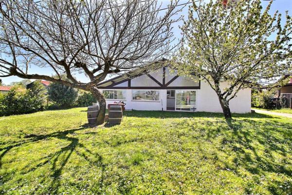 Maison T5 de plain-pied 145 M², garage 40 M², parcelle 1 250 M² à Saint-Loubès