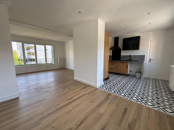Appartement rénové à vendre à Chambéry en Savoie (73000), ref : 73007-165   
Mérande