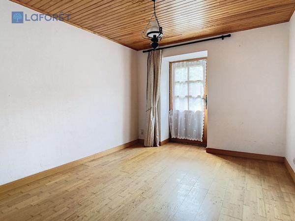 Achat maison près de LANDEVANT - 4 pièce(s) - 125 m² - 357 850 €