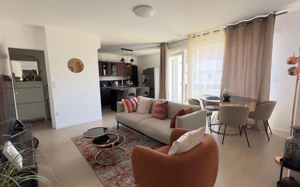 Appartement à vendre    4 pièces • 77 m2 Neuilly-sur-Marne