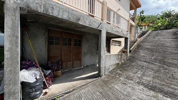 Immeuble à vendre à Le Lamentin en Martinique (97232), ref : 97228-06   
Roches carrees