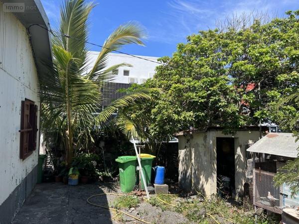 Maison à vendre à Saint-Pierre à la Réunion (97410), ref : 97411-332