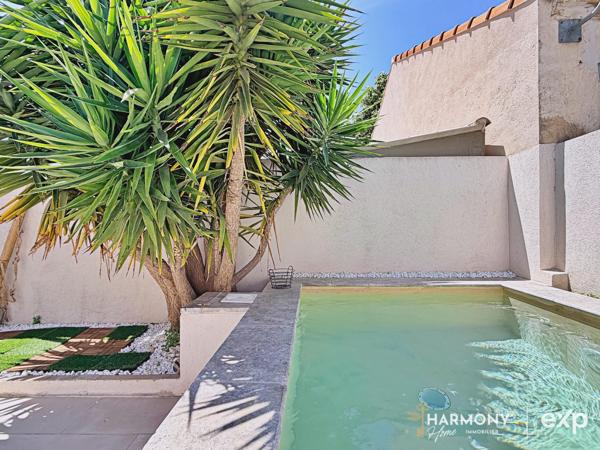 Rare à la vente – Maison entièrement rénovée avec piscine et sans vis-à-vis