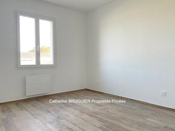 Plain pied de 114 m2 -  3 chambres- garage - grand jardin clos- quartier résidentiel