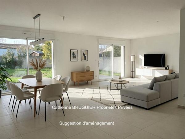 Plain pied de 114 m2 -  3 chambres- garage - grand jardin clos- quartier résidentiel