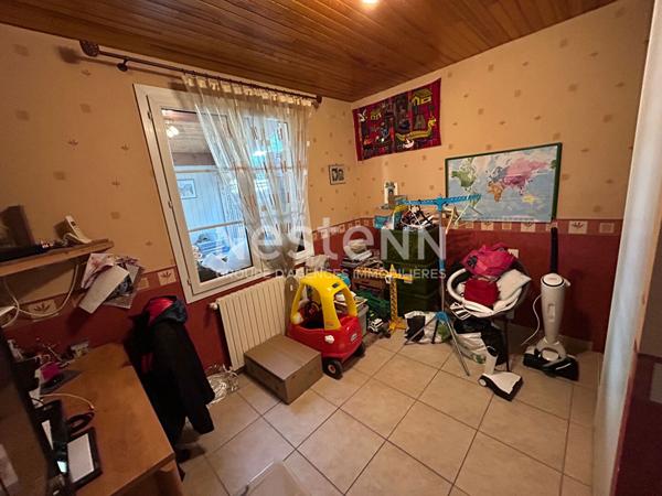 A VENDRE MAISON AVEC VUE SUR LE CHATEAU + GARAGE + JARDIN