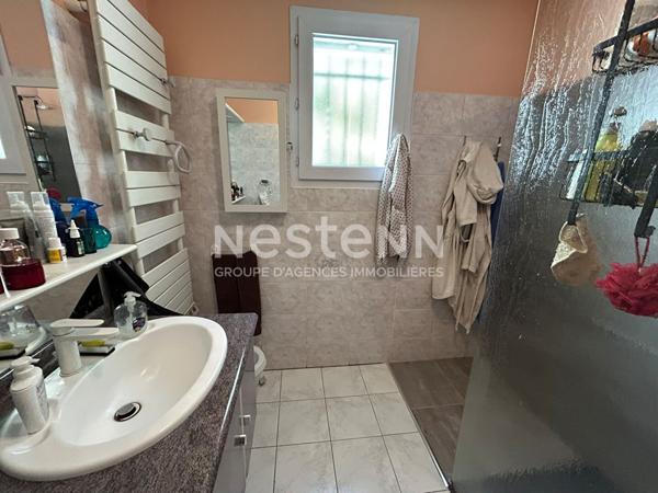 A VENDRE MAISON AVEC VUE SUR LE CHATEAU + GARAGE + JARDIN