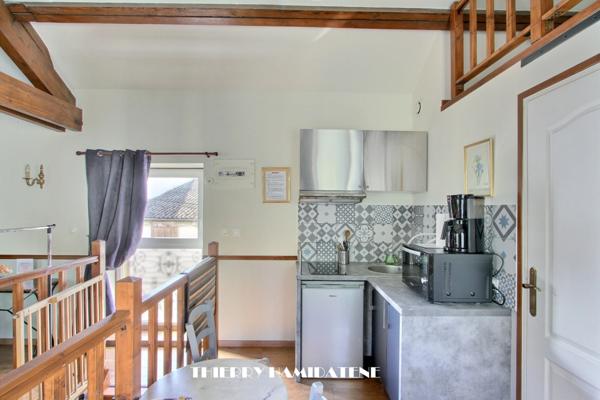 CENTRE VILLE !! IMMEUBLE DE RAPPORT R+1 - 3 GRANDS STUDIOS TOUTE EQUIPES LOUES A L ANNEE en résidence hotelliere RENTA 30.000 euros EUROS ANNUEL