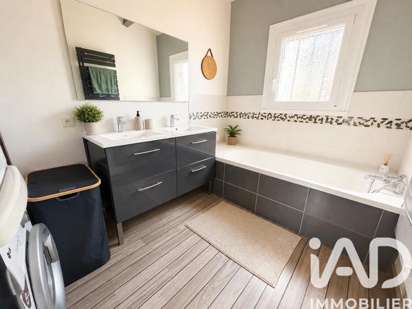 Maison à vendre 5 pièces 112 m² Angoulême