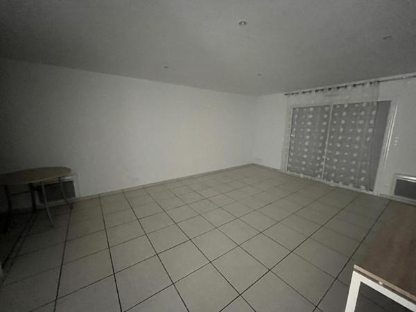 Maison à vendre |  Civray |  2 pièces | 73 m²