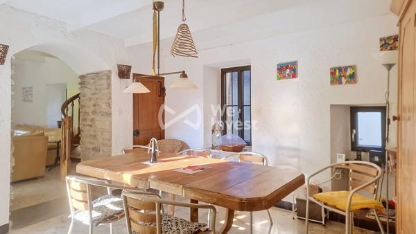 Maison en pierre de caractère avec piscine à Gravières (07140)