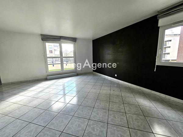 Appartement à SOTTEVILLE-LES-ROUEN, 76300 - 5 pièces 103m²
