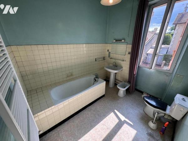 Centre de Nérac, habitation avec cour