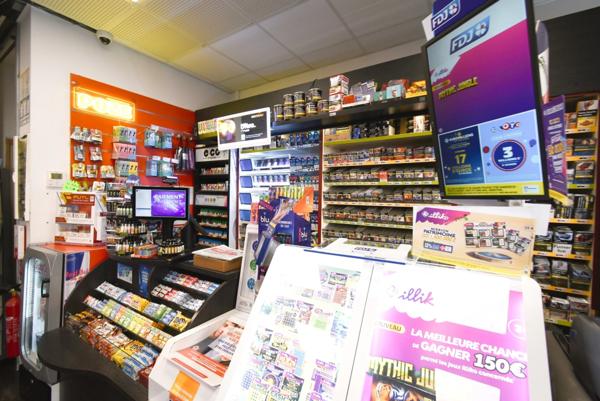 Fonds de commerce à vendre STRASBOURG Centre (67) : Tabac – Presse – FDJ – Relais Postal - PVA : TA + TF – Paiement de Proximité - 70 m2 - Stationnement gratuit.