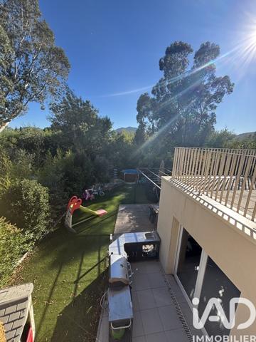 Maison à vendre 4 pièces 87 m² Le Plan-de-la-Tour