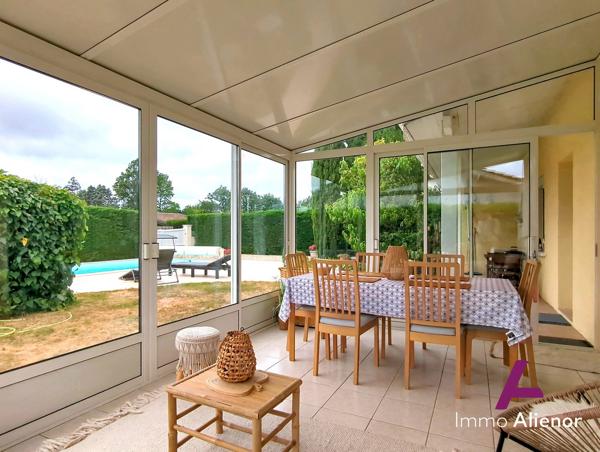 Maison 5 pièces 140 m² avec chalet et piscine