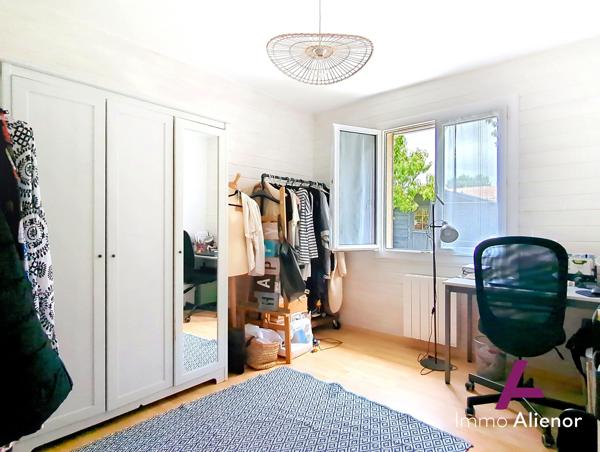 Maison 5 pièces 140 m² avec chalet et piscine