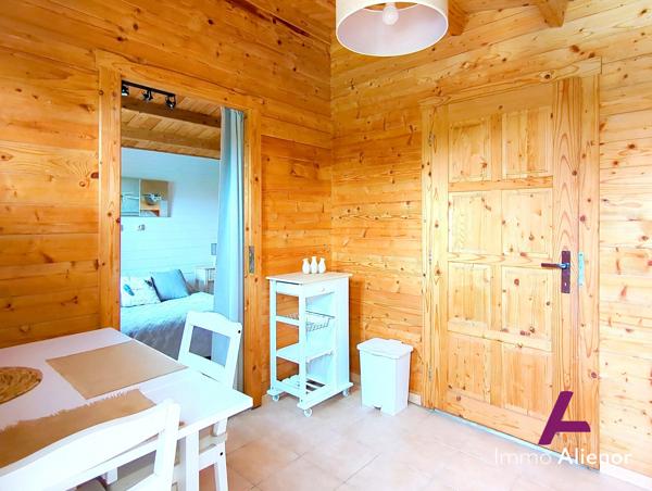 Maison 5 pièces 140 m² avec chalet et piscine