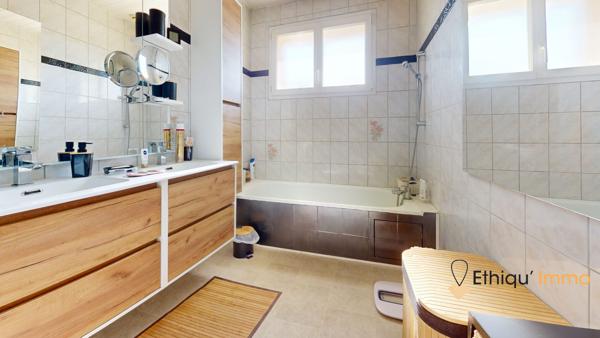 Jolie maison situé dans une résidence calme