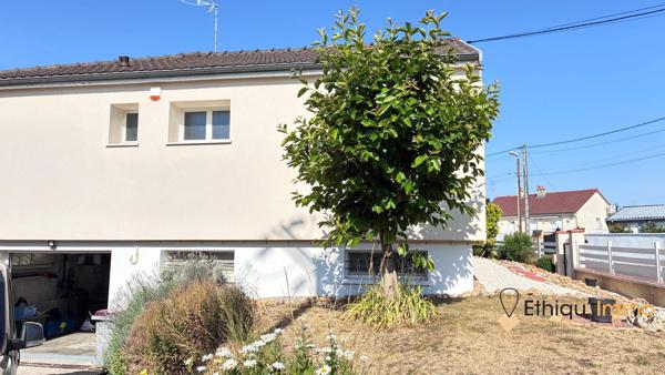 Jolie maison situé dans une résidence calme