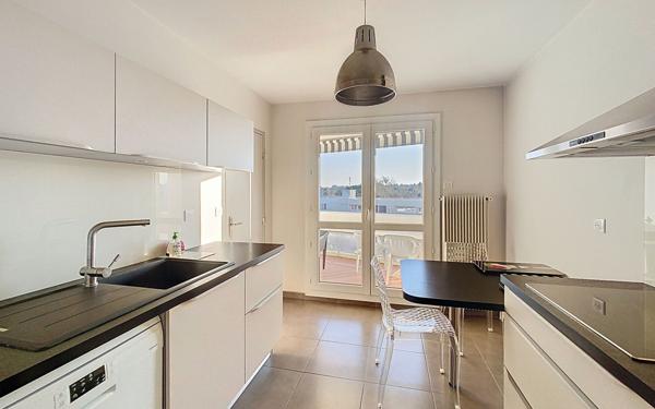 Appartement à louer    4 pièces • 102,91 m2 Oullins