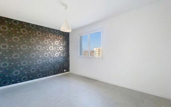 Appartement à louer    4 pièces • 102,91 m2 Oullins