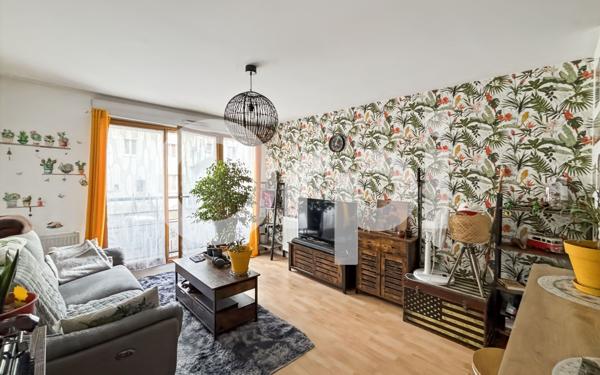 Appartement à vendre    2 pièces • 41 m2 Dammartin-en-Goële