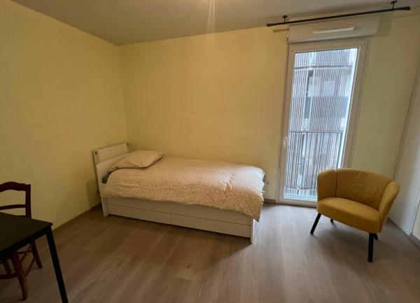 Appartement à louer    4 pièces • 79,30 m2 Bordeaux