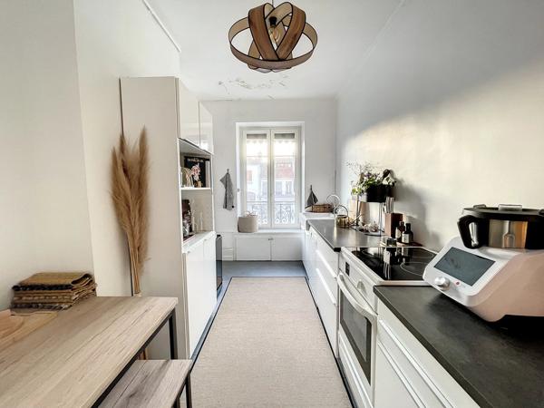 T4 NON MEUBLE _ SECTEUR EDGAR QUINET