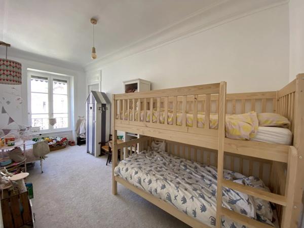 T4 NON MEUBLE _ SECTEUR EDGAR QUINET