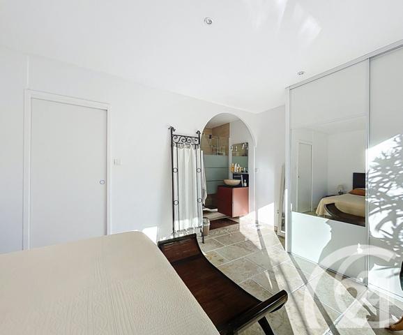 Maison à vendre  5 pièces - 113 m2 ROBION - 84