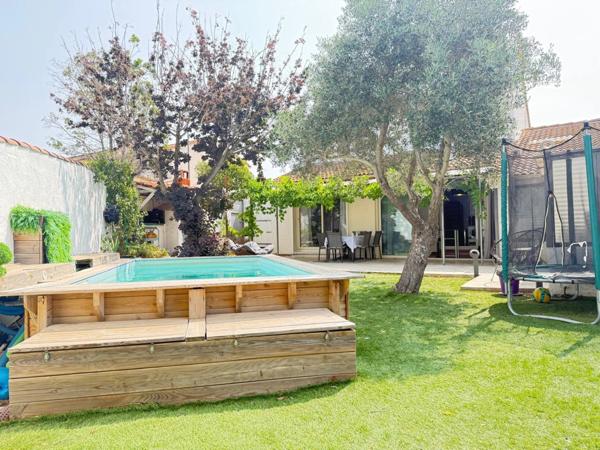 Maison familiale à vendre 5 pièces FOS SUR MER (13) Cheminée 110 m2 sur un terrain de 300 M2 - Piscine