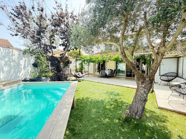 Maison familiale à vendre 5 pièces FOS SUR MER (13) Cheminée 110 m2 sur un terrain de 300 M2 - Piscine