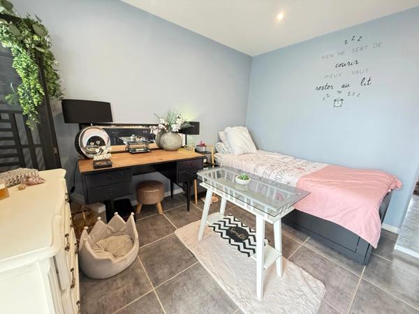 Maison familiale à vendre 5 pièces FOS SUR MER (13) Cheminée 110 m2 sur un terrain de 300 M2 - Piscine