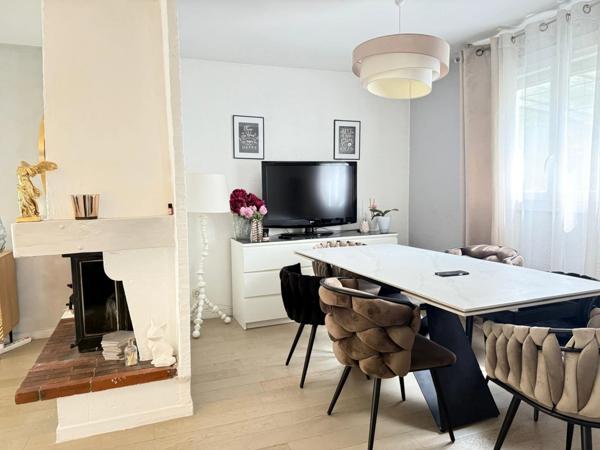 Maison familiale à vendre 5 pièces FOS SUR MER (13) Cheminée 110 m2 sur un terrain de 300 M2 - Piscine