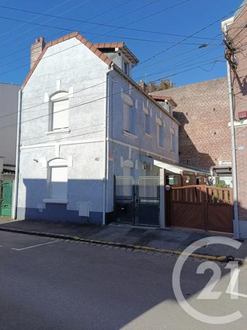 Maison à vendre  4 pièces - 95,66 m 2   NESLE  - 80