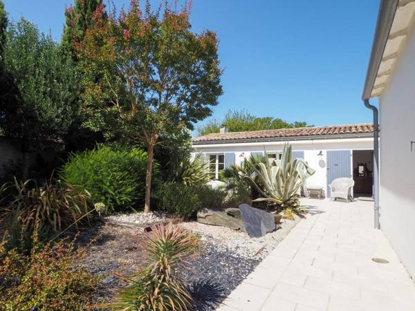 LE BOIS PLAGE EN RE - Proche centre village