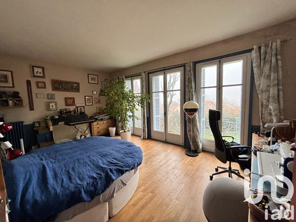 Maison à vendre 9 pièces 238 m² Fourqueux