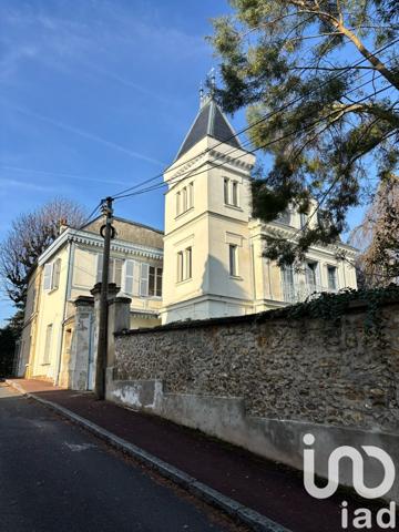 Maison à vendre 9 pièces 238 m² Fourqueux