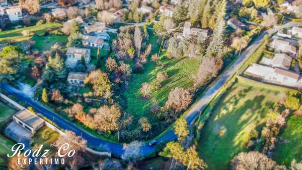 Apt (84400) Terrain d’Exception à Apt avec Vue Panoramique sur le Mont Ventoux