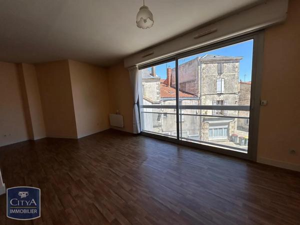 Appartement à louer 1 pièce 33.39m² Niort (79000)