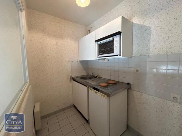 Appartement à louer 1 pièce 33.39m² Niort (79000)